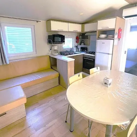 M.home Confort P015 3chbr/6pers Campeggio *